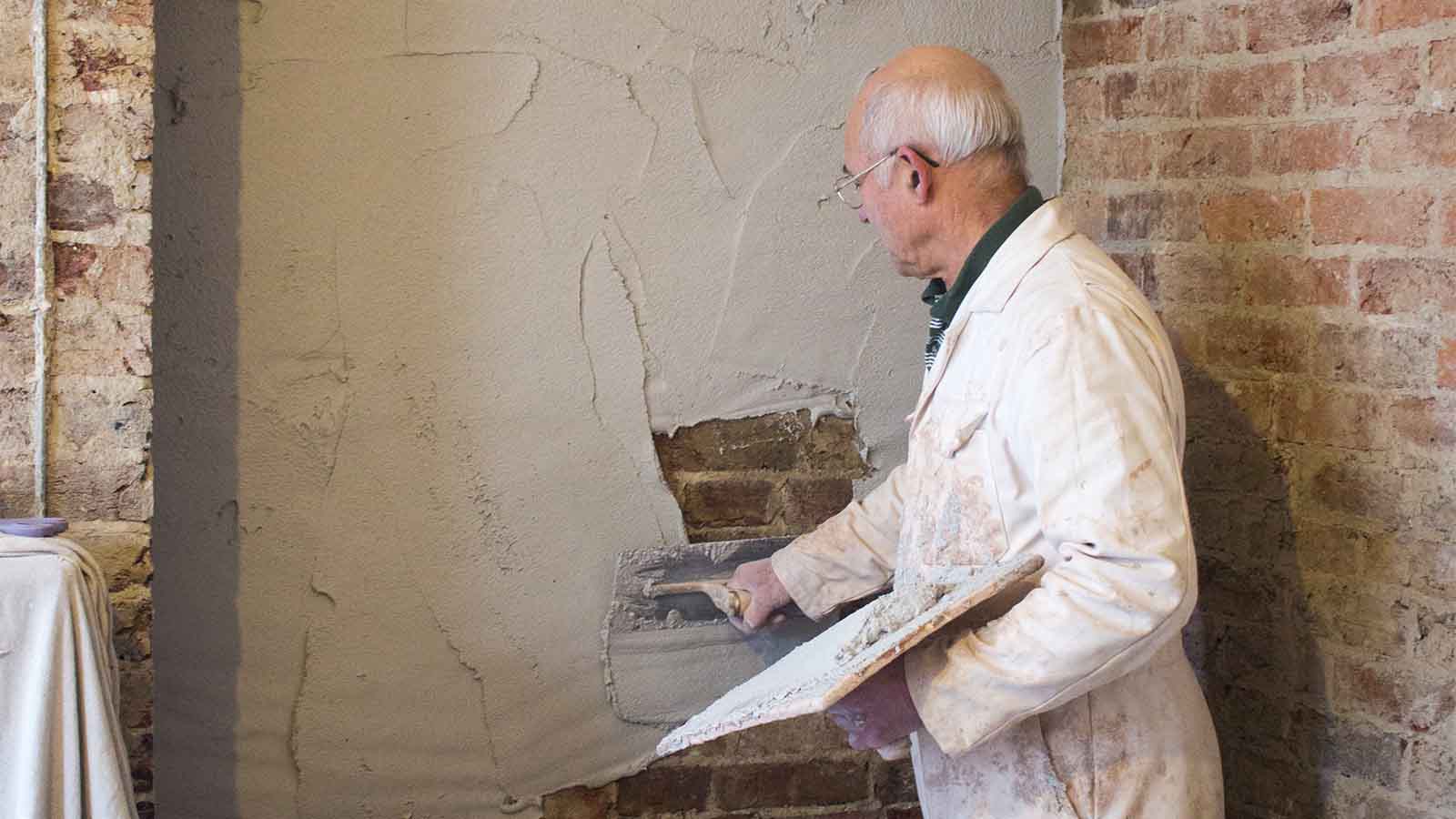 Dryrods and damp-resistant plaster eliminate rising damp ...